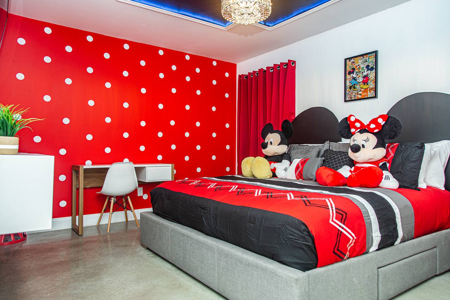 Mickey Master Suite
