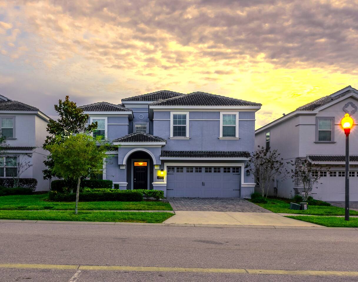 Exterior: Elegant home with vibrant sunset views, perfect for your Florida getaw