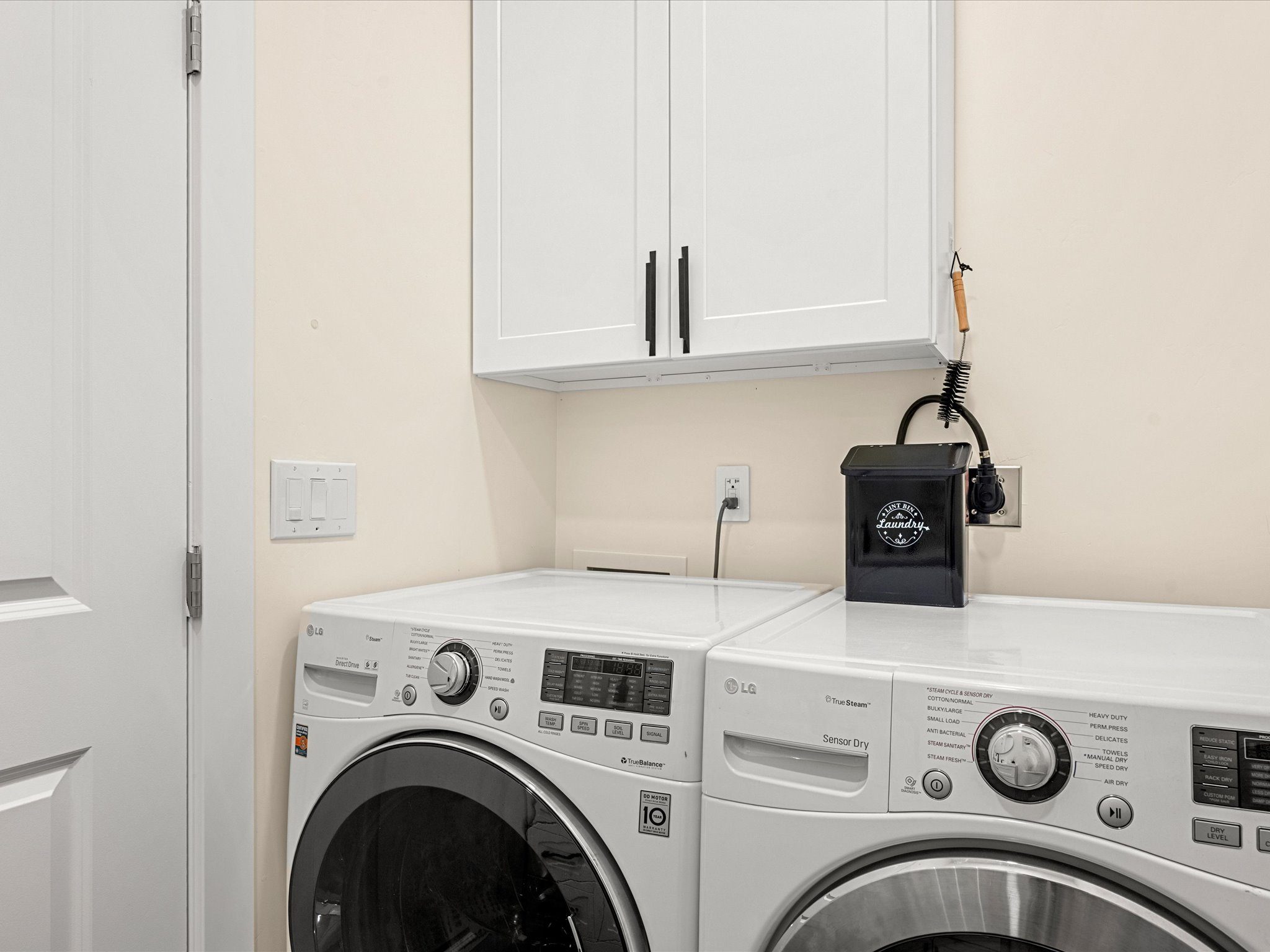 washer & dryer