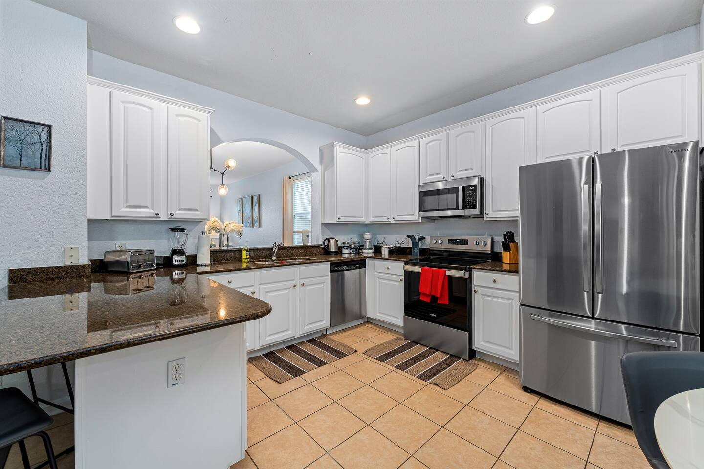 Kitchen &amp; Dining