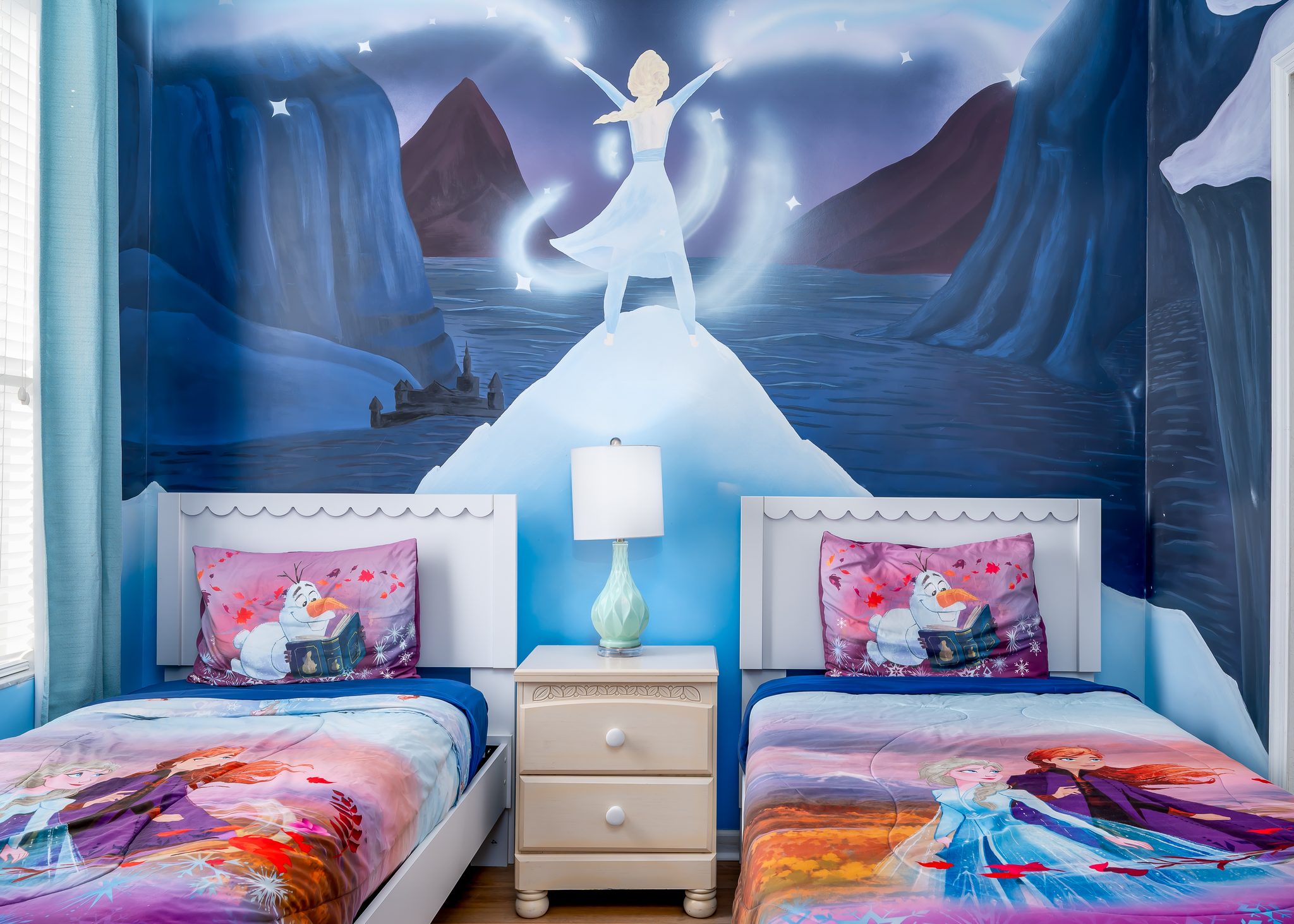 Frozen-Themed Bedroom