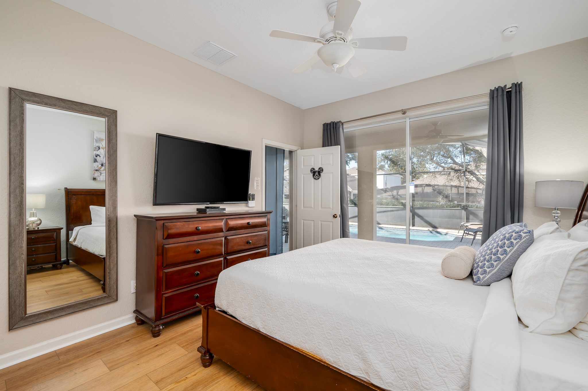Master King Suite
