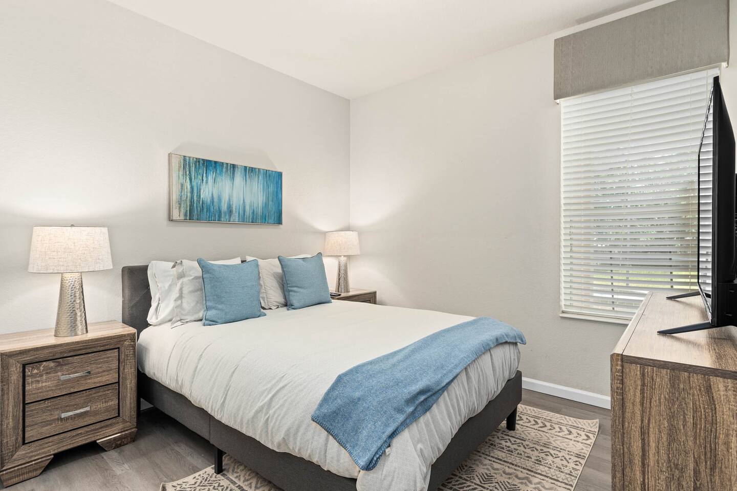 Elegant decor, perfect for restful nights in Kissimmee!