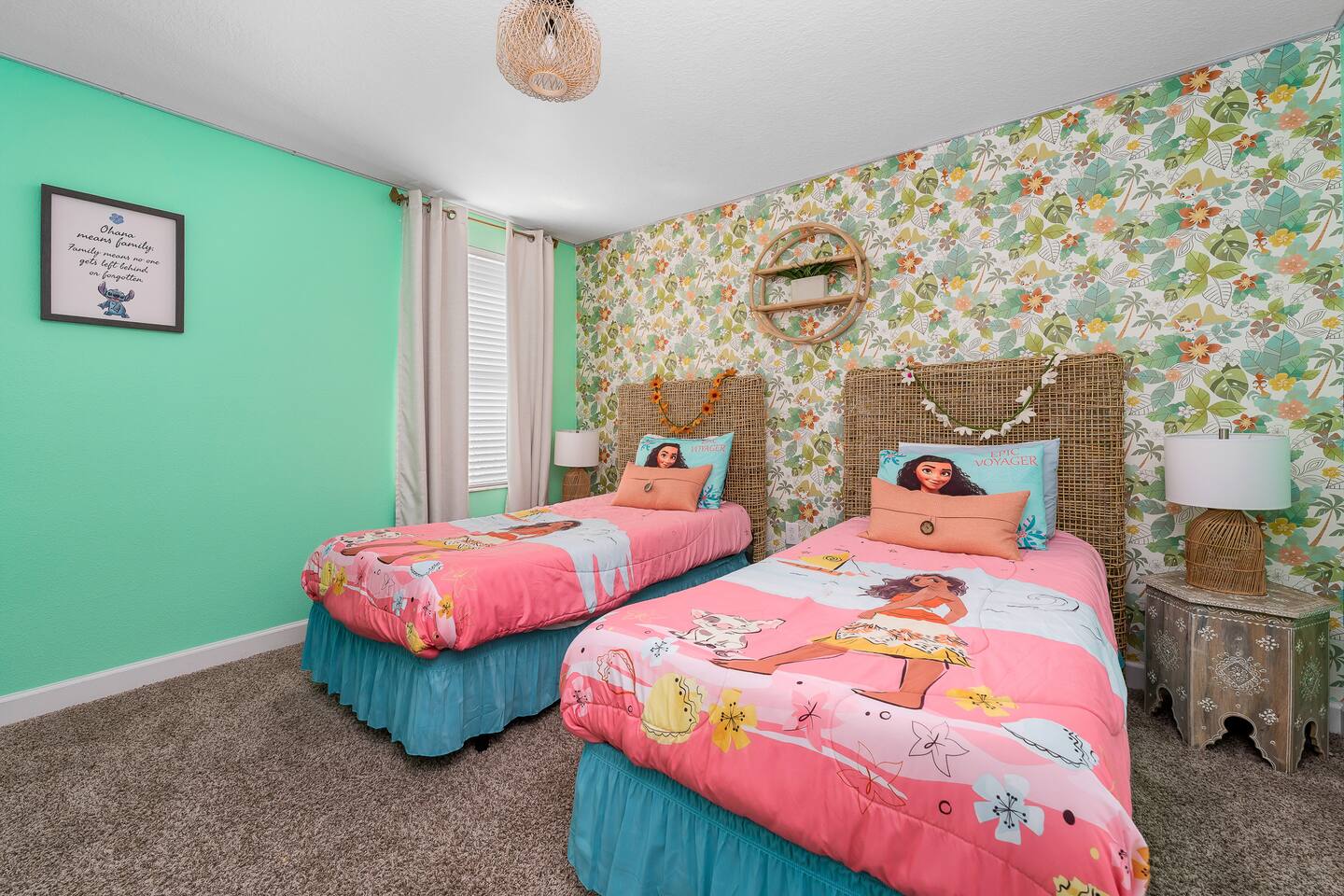 Moana Tropical Room