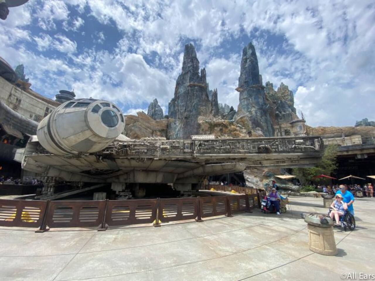 Attractions Nearby: Explore the galaxy at Star Wars: Galaxy's Edge, just moments