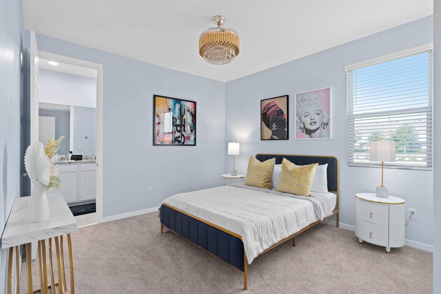 A touch of class in every detail. Experience refined elegance in our bedroom, wh