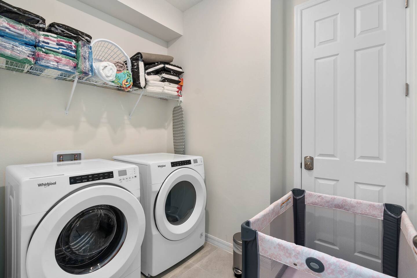 Washer/dryer and pack n play both available for guests!